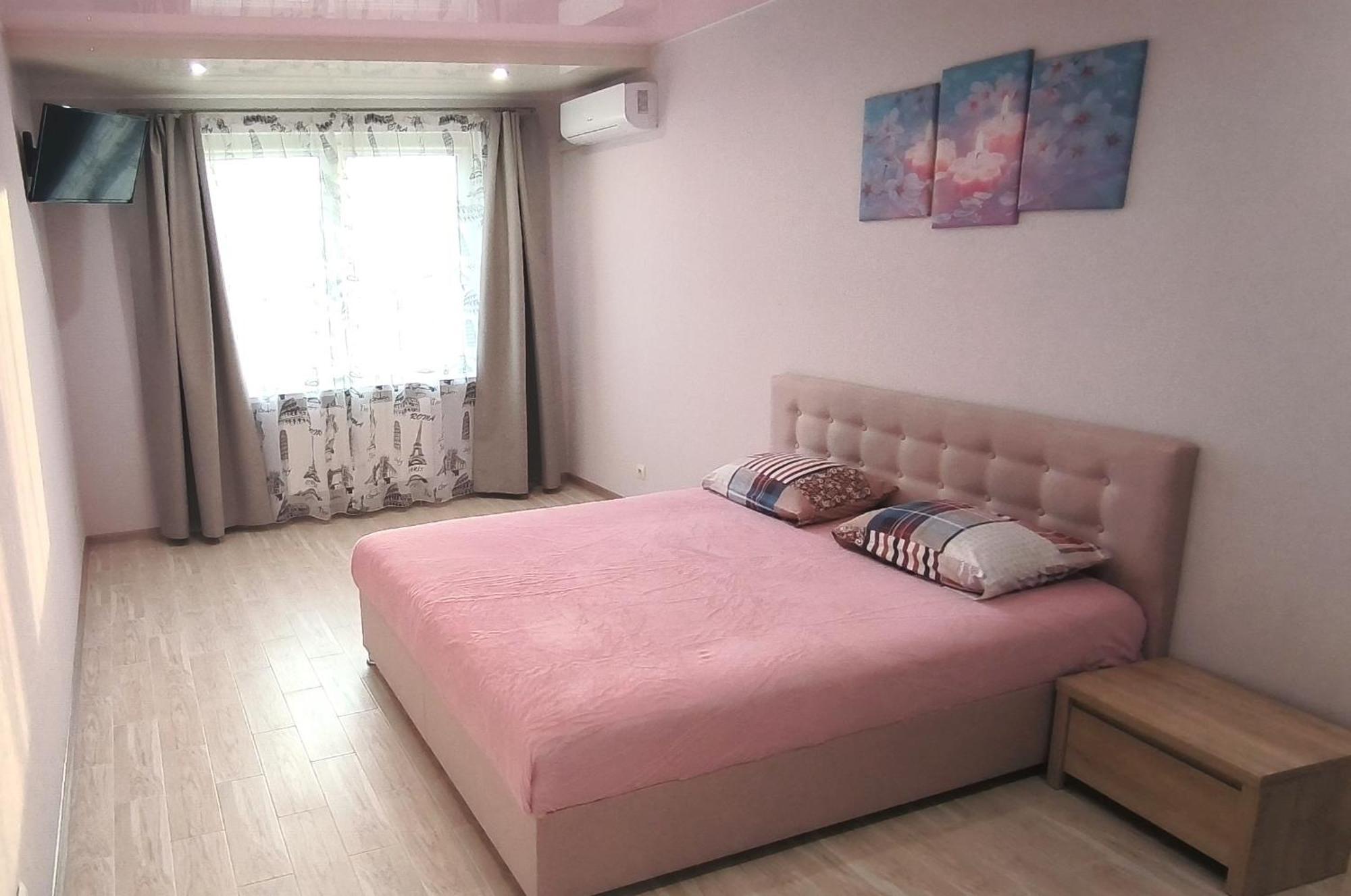Apartment Near Metro Pozniaky 基輔 外观 照片