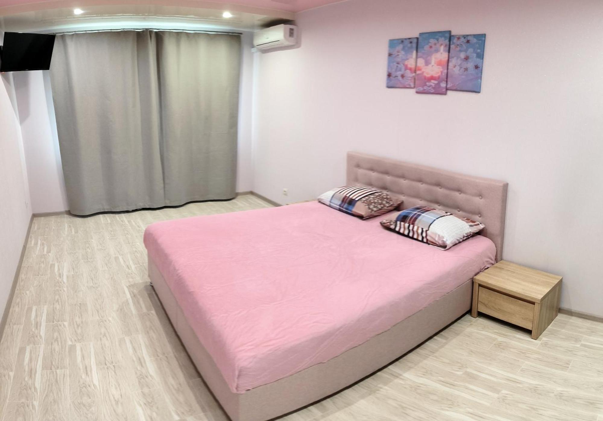 Apartment Near Metro Pozniaky 基輔 外观 照片
