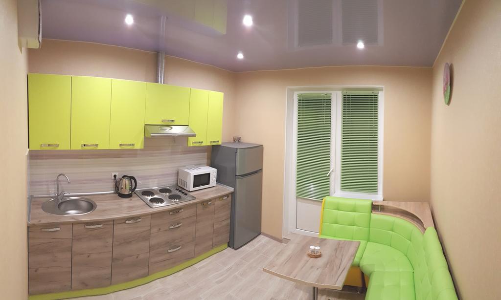 Apartment Near Metro Pozniaky 基輔 外观 照片